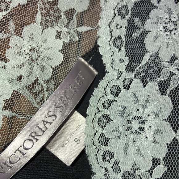 VICTORIA Secret lace trim teddy romper size S - Picture 7 of 7